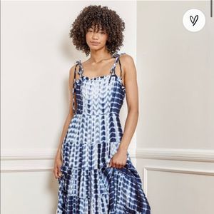 Lulu’s groovy navy and blue dress